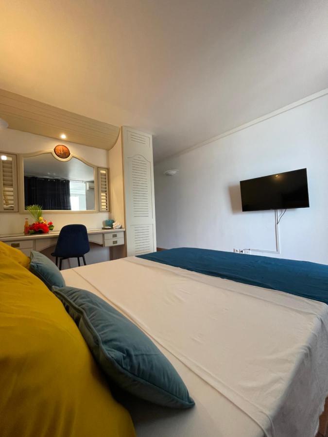 Appartement Vue Mer A 2 Minutes A Pied Des Plages Tartane La Trinité Dış mekan fotoğraf